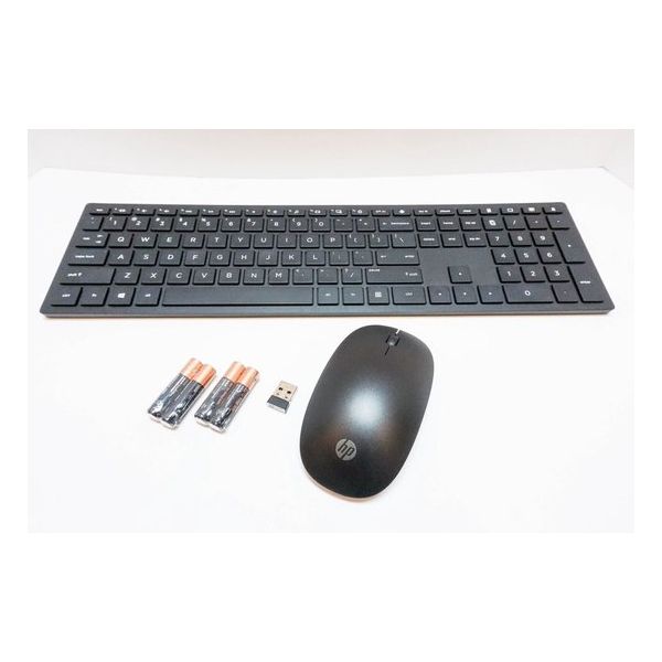 HP ASSY KBD,BLK HP WRLS Swi+Bri MUS ITL (928925-061)