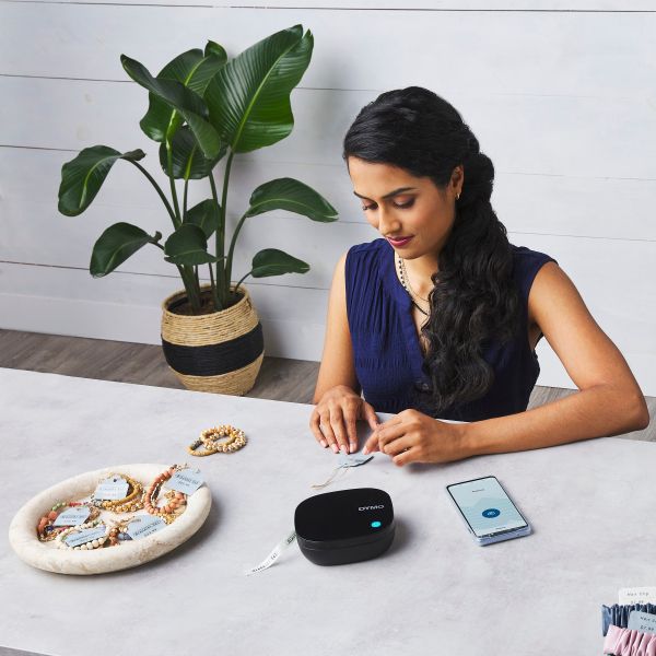 DYMO LetraTag 200B-labelmaker met bluetooth | Compacte labelprinter | Verbinding via draadloze bluetoothtechnologie met iOS en Android | Inclusief 2 soorten labeltape
