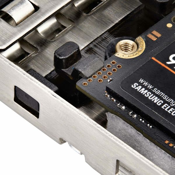 StarTech.com M.2 NVMe SSD Drive Tray te gebruiken met de PCIe Expansion productlijn, Schijflade voor een extra Hot Swappable SSD Schijf (TR-M2-REMOVABLE-PCIE)