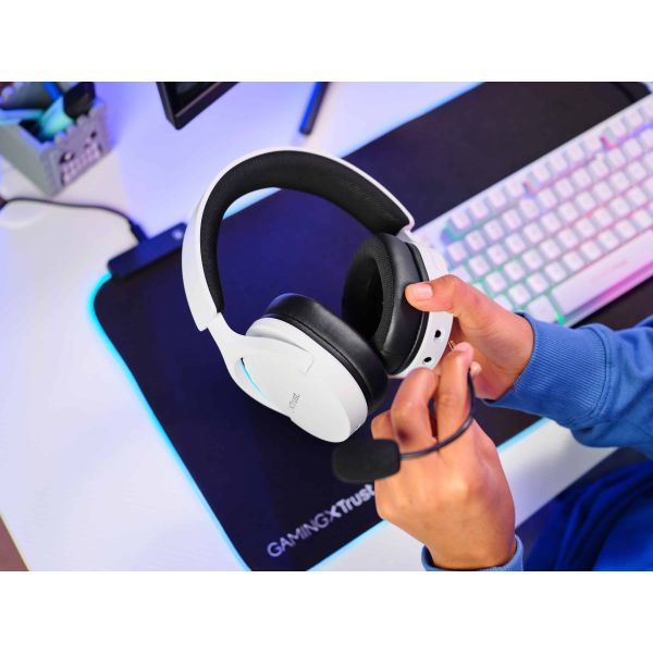 Trust GXT 491W FAYZO Headset Bedraad en draadloos Hoofdband Gamen USB Type-C Bluetooth Zwart, Wit (25304)