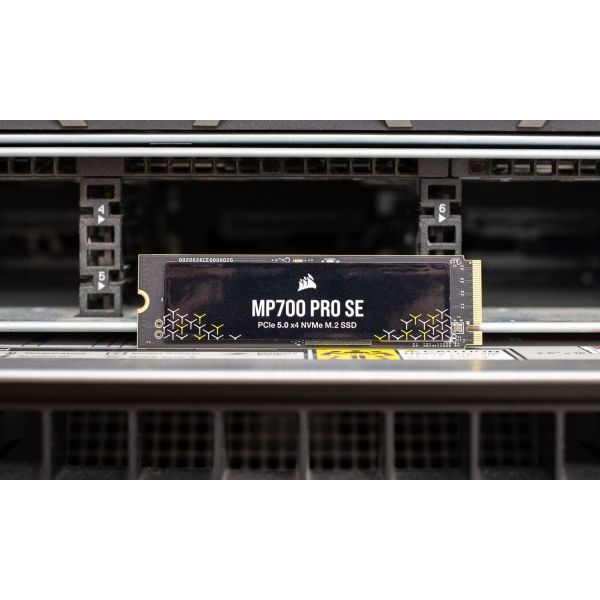 Corsair SSD    4TB CORSAIR  M.2  PCI-E   NVMe Gen5 MP700 PRO SE retail (CSSD-F4000GBMP700PHXS)