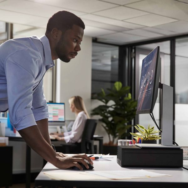 HP Pro 400 G9 Intel® Core™ i7 i7-14700 16 GB DDR5-SDRAM 512 GB SSD Windows 11 Pro SFF PC Zwart (99P67ET#ABH)