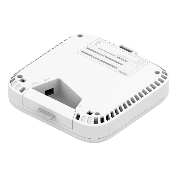 NETGEAR WBE718 9400 Mbit/s Wit Power over Ethernet (PoE) (WBE718-111EUS) 3/10 NETGEAR WBE718 9400 Mbit/s Wit Power over Ethernet (PoE) (WBE718-111EUS)