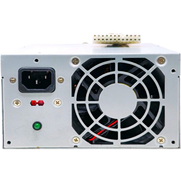 HP SPS-DRV SSD 7.68TB SFF NVMe RI BC U.3Spl (P49758-001)