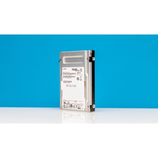 Kioxia CD8P-R 30,7 TB 2.5" PCIe 5.0 NVMe (KCD8XPUG30T7)