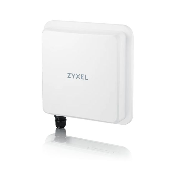 ZYXEL FWA710 5G Outdoor Router Standalone/Nebula with 1 year Nebula Pro License 2.5G LAN EU and UK (FWA-710-EU0102F) (FWA-710-EU0102F)