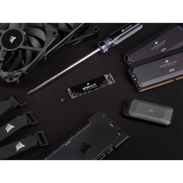 Corsair SSD    4TB CORSAIR  M.2  PCI-E   NVMe Gen4 MP600 ELITE (CSSD-F4000GBMP600ENH)