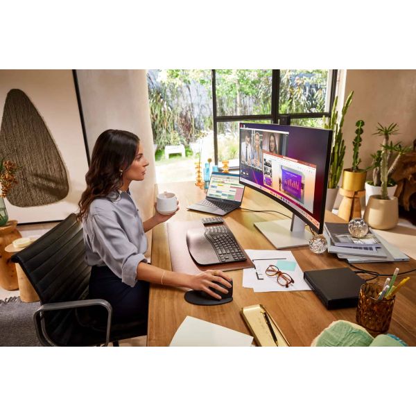 HP Series 7 Pro Serie 7 Pro 34 inch WQHD Conferencing Monitor - 734pm (8K157UT#ABB)