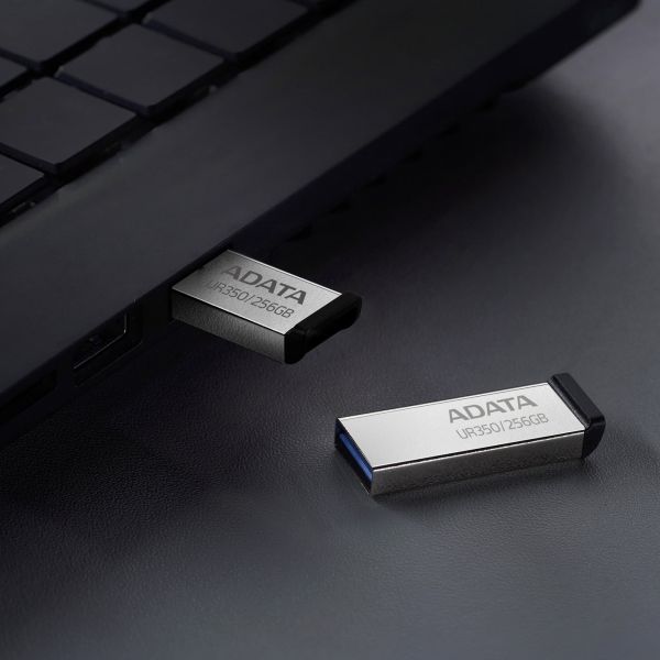 ADATA UR350 USB flash drive 256 GB USB Type-A 3.2 Gen 1 (3.1 Gen 1) Zwart, Zilver (UR350-256G-RSR/BK)