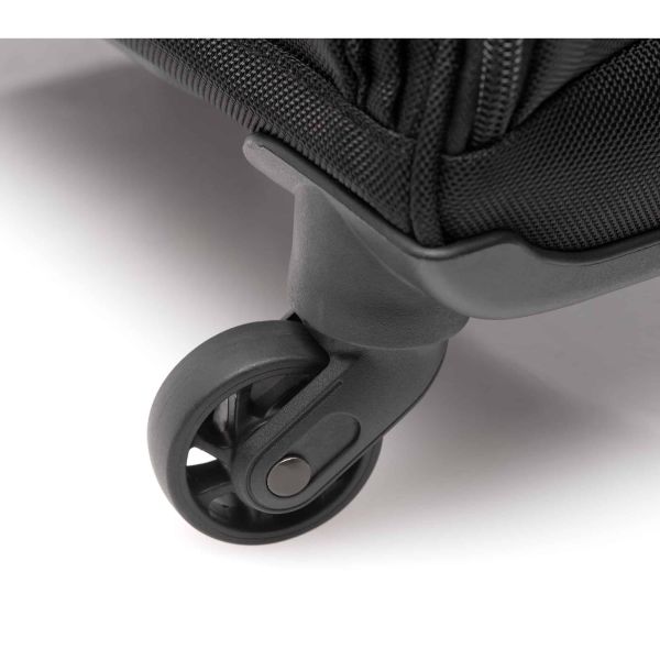 Kensington Contour™ 2.0 Pro Overnight Laptop Spinner — 17” (K60384WW)