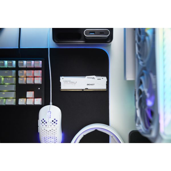 Kingston Technology FURY Beast 32GB 5600MT/s DDR5 CL40 DIMM White RGB XMP