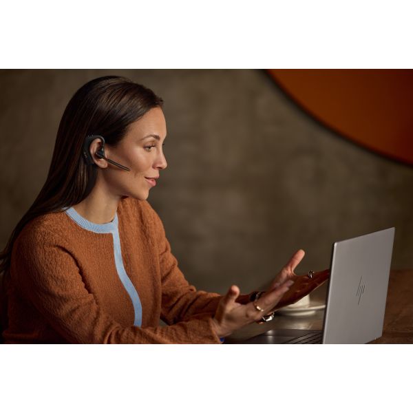 HP Poly Voyager Legend 50-M headset UC (AJ8V4AA#ABB) HP Poly Voyager Legend 50-M headset UC (AJ8V4AA#ABB)