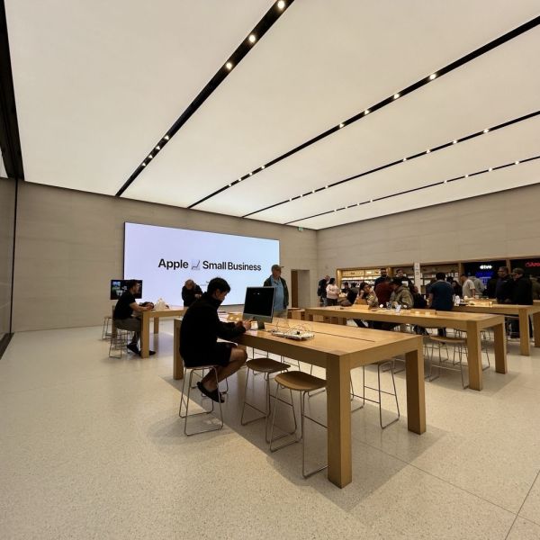 Apple iMac Violett CZ1ET-02200100 - 61cm(24‘‘) M4 10-Core CPU, 10-Core GPU, 32GB RAM, 1TB SSD, Nanotexturglas, Magic Keyboard TI (CZ1ET-02200100)