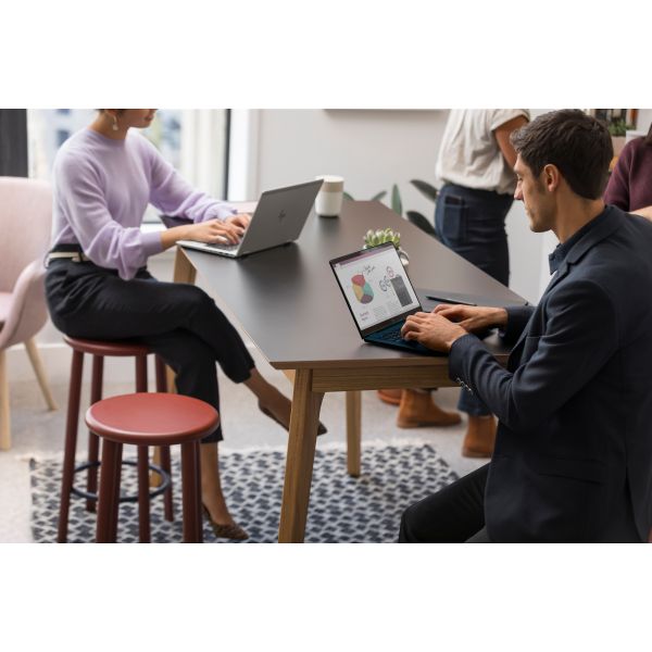 HP EliteBook X G1a AMD Ryzen AI 9 HX 375 Laptop 35,6 cm (14") Touchscreen 2.8K 64 GB LPDDR5x-SDRAM 1 TB SSD Wi-Fi 7 (802.11be) Windows 11 Pro Zilver (B69DPET#ABH)