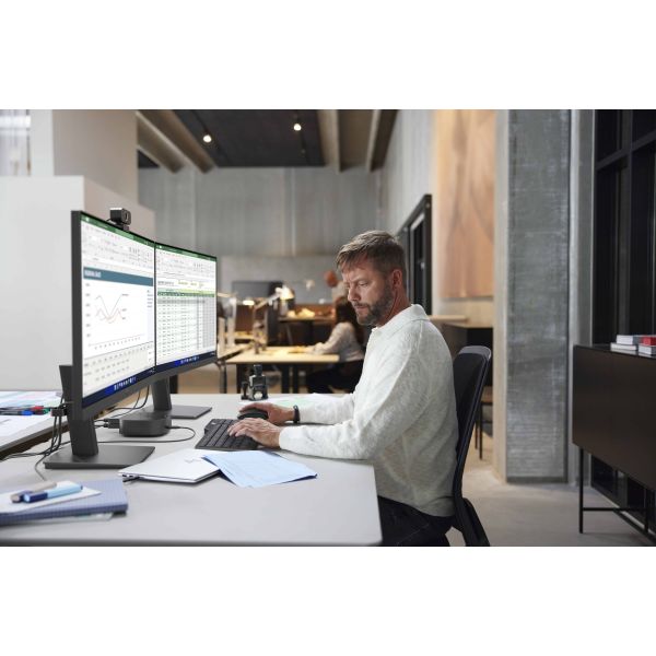 HP Series 3 Pro 27 inch FHD Monitor - 327ph (B0CG8UT#ABB)