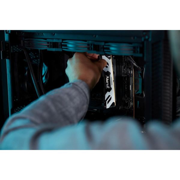Kingston Technology FURY 48GB 8800MT/s DDR5 CL42 CUDIMM (set van 2) Renegade Silver (KF588CU42RSK2-48)