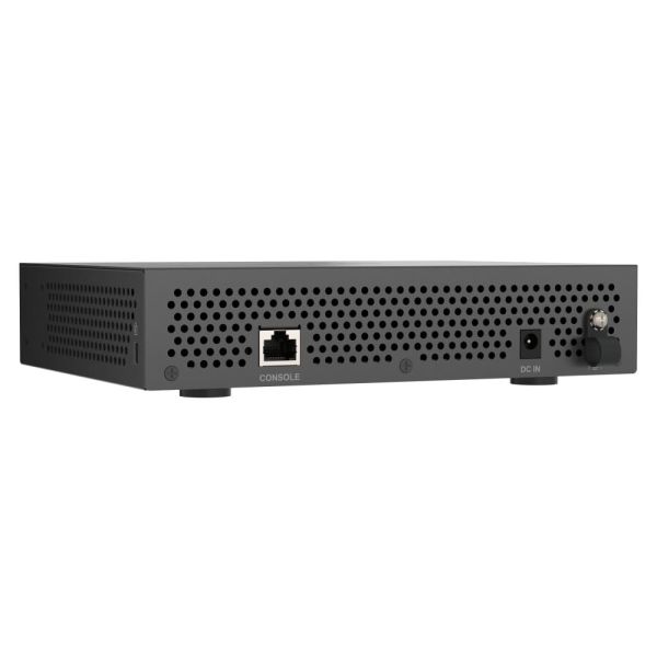 QNAP QSW-L3205-1C4T 4 Managed 10G Ethernet (100/1000/10000) Desktop Zwart (QSW-L3205-1C4T)