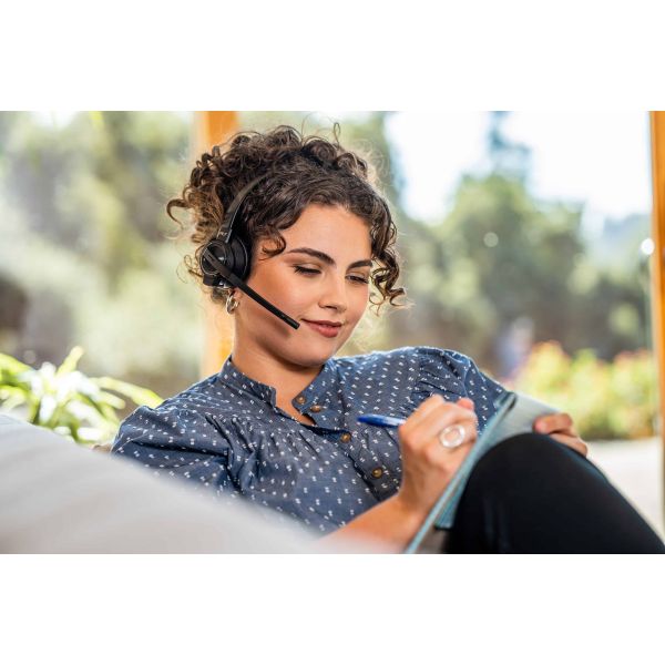 Poly Savi 8210 UC Microsoft Teams Certified DECT 1880-1900 MHz USB-A Headset (209212-02)