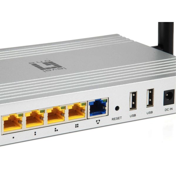 LevelOne WAP-8021 draadloos toegangspunt (WAP) 1200 Mbit/s Zilver (WAP-8021) LevelOne WAP-8021 draadloos toegangspunt (WAP) 1200 Mbit/s Zilver (WAP-8021)