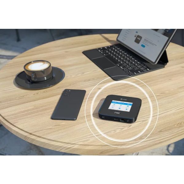 NETGEAR Nighthaw M7 Pro Router voor mobiele netwerken (MR7450-100EUS)