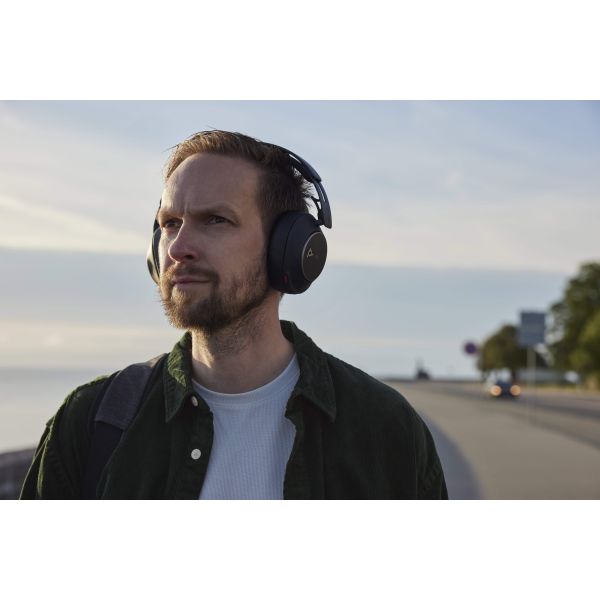 Poly Voyager Surround 80 UC Microsoft Teams Certified USB-C Headset + USB-C/A-adapter (8H2G3AA)