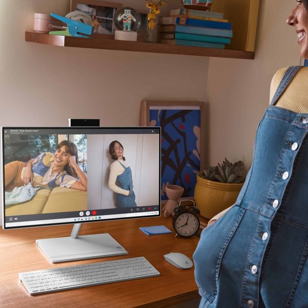 HP 24 -ck0120nd AMD Ryzen™ 3 3250U 60,5 cm (23.8") 1920 x 1080 Pixels Alles-in-één-pc 8 GB DDR4-SDRAM 256 GB SSD Windows 11 Home Wi-Fi 6 (802.11ax) Wit (666M6EA#ABH)