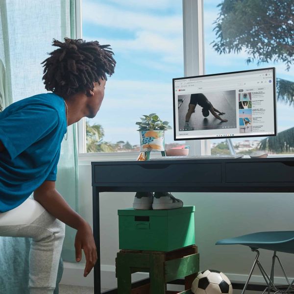 HP 24 -ck0120nd AMD Ryzen™ 3 3250U 60,5 cm (23.8") 1920 x 1080 Pixels Alles-in-één-pc 8 GB DDR4-SDRAM 256 GB SSD Windows 11 Home Wi-Fi 6 (802.11ax) Wit (666M6EA#ABH)