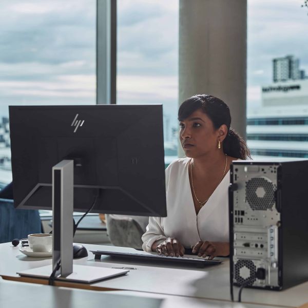 HP Pro 400 G9 Intel® Core™ i3 i3-12100 16 GB DDR4-SDRAM 512 GB SSD Windows 11 Pro Tower PC Zwart (6U493EA#ABH)