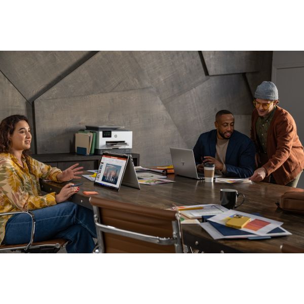 HP EliteBook 830 G11 Intel Core Ultra 7 155U Laptop 33,8 cm (13.3") WUXGA 32 GB LPDDR5x-SDRAM 1 TB SSD Wi-Fi 6E (802.11ax) Windows 11 Pro AI PC Zilver (9G0J2ET#ABH)
