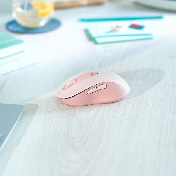 Logitech Signature M650 Draadloze Muis - Voor kleine tot middelgrote handen, 2 jaar batterijduur, stil klikken, aanpasbare zijknoppen, Bluetooth, compatibel met meerdere apparaten - Roze (910-006254)
