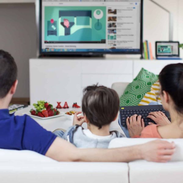 Logitech Wireless Touch Keyboard K400 Plus HTPC-toetsenbord voor tv's met pc-aansluiting (920-007131)