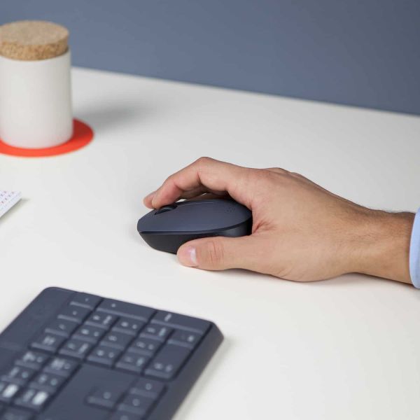 Logitech MK235 Wireless Keyboard and Mouse Combo Normaal formaat. Duurzaam. Eenvoudig. (920-007911)