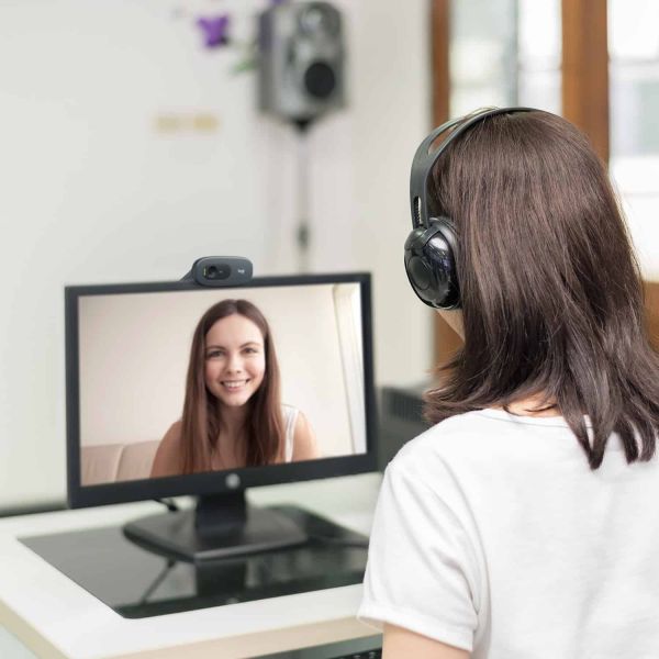 Logitech C270 HD webcam 3 MP 1280 x 720 Pixels USB 2.0 Zwart (960-001063)