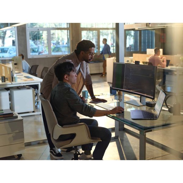 HP ZBook Fury G1i Wolf Pro Security Edition - Data Science Intel Core Ultra 9 285HX Mobiel werkstation 40,6 cm (16") WQXGA 32 GB DDR5-SDRAM 1 TB SSD NVIDIA RTX PRO 5000 Blackwell Wi-Fi 7 (802.11be) Windows 11 Pro AI Workstation, AI PC Zilver (CA2Y7ET#ABH)