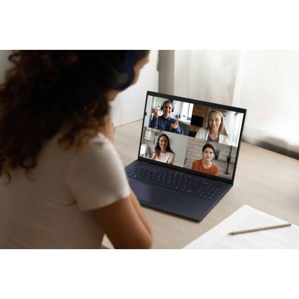 ASUS ExpertBook B3 B3604CVA-QZ1867XA Intel Core 5 120U Laptop 40,6 cm (16") WQXGA 8 GB DDR5-SDRAM 256 GB SSD Wi-Fi 6E (802.11ax) Windows 11 Pro Education US International Zwart (90NX07B1-M021K0)