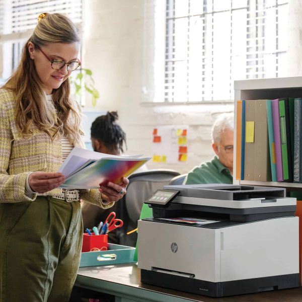 HP Color LaserJet Pro LaserJet Pro 3302fdn Multifunction Kleur Printer, Alleen Ethernet; Kopieerapparaat, scanner (499Q7F)  HP Color LaserJet Pro LaserJet Pro 3302fdn Multifunction Kleur Printer, Alleen Ethernet; Kopieerapparaat, scanner (499Q7F)