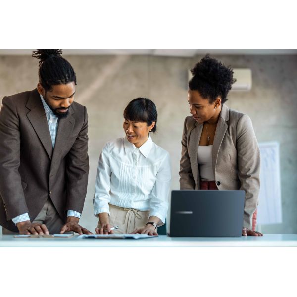 ASUS ExpertBook B3 B3405CCA-LY2769X Intel Core Ultra 7 255H Laptop 35,6 cm (14") WUXGA 32 GB DDR5-SDRAM 1 TB SSD Wi-Fi 6E (802.11ax) Windows 11 Pro US International Zwart, Grijs (90NX08L1-M03840)