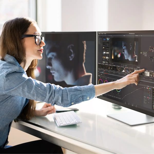 ALOGIC 32C4KPDWT LED display 81,3 cm (32") 3840 x 2160 Pixels 4K Ultra HD Touchscreen Multi-gebruiker Zwart, Zilver (32C4KPDWT)