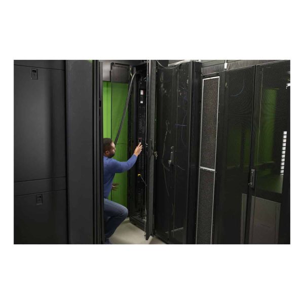 APC NetShelter Switched Rack PDU, 0U, 5.0kW, 200V and 208V, 30A, 21 C13/C15 and 3 C19/C21 outlets (APDU9941)