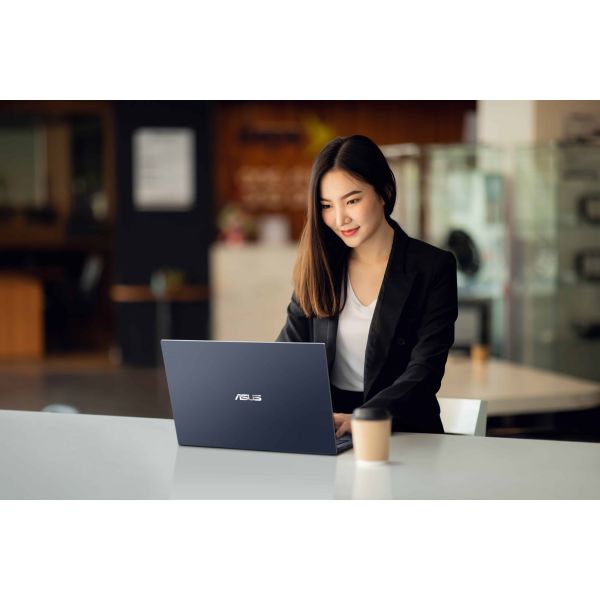 ASUS ExpertBook B1 B1502CVA-BQ0491X Intel® Core™ i5 i5-1335U Laptop 39,6 cm (15.6") Full HD 16 GB DDR4-SDRAM 512 GB SSD Wi-Fi 6 (802.11ax) Windows 11 Pro Zwart (90NX06X1-M00JM0)