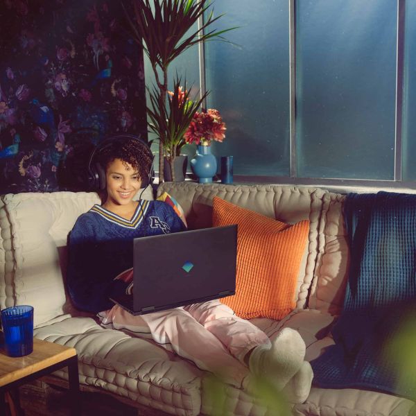 OMEN by HP Laptop 16-b1000nd Intel® Core™ i7 i7-12700H 40,9 cm (16.1") Quad HD 32 GB DDR5-SDRAM 1 TB SSD NVIDIA GeForce RTX 3070 Ti Wi-Fi 6E (802.11ax) Windows 11 Home Zwart (65Z98EA#ABH)