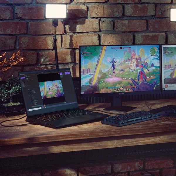 HP OMEN 17-ck1004nd Intel® Core™ i7 i7-12700H Laptop 43,9 cm (17.3") Quad HD 32 GB DDR5-SDRAM 1 TB SSD NVIDIA GeForce RTX 3080 Ti Wi-Fi 6E (802.11ax) Windows 11 Home Zwart (660A2EA#ABH)