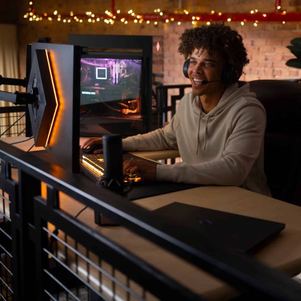 OMEN by HP 45L Gaming Desktop GT22-0950nd PC (666F9EA#ABH) 1/1 OMEN by HP 45L Gaming Desktop GT22-0950nd PC (666F9EA#ABH)