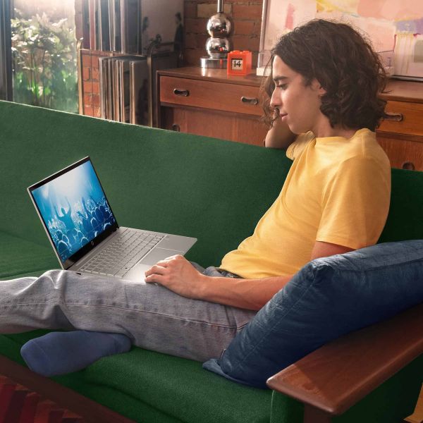 HP Pavilion 14-ec1480nd AMD Ryzen™ 7 5825U Laptop 35,6 cm (14") Full HD 16 GB DDR4-SDRAM 512 GB SSD Wi-Fi 6 (802.11ax) Windows 11 Home Zilver (693A1EA#ABH)