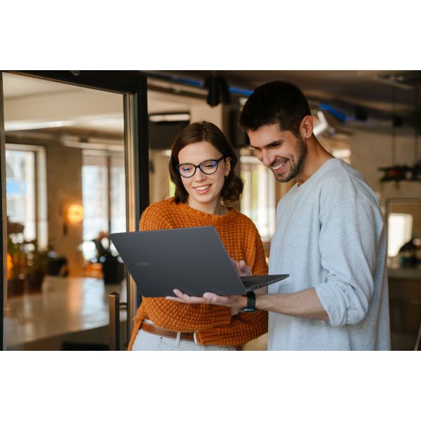 ASUS ExpertBook BM1 BM1503CDA-S71117X AMD Ryzen™ 7 7735HS Laptop 39,6 cm (15.6") Full HD 16 GB DDR5-SDRAM 512 GB SSD Wi-Fi 6E (802.11ax) Windows 11 Pro US International Grijs (90NX0821-M017D0)