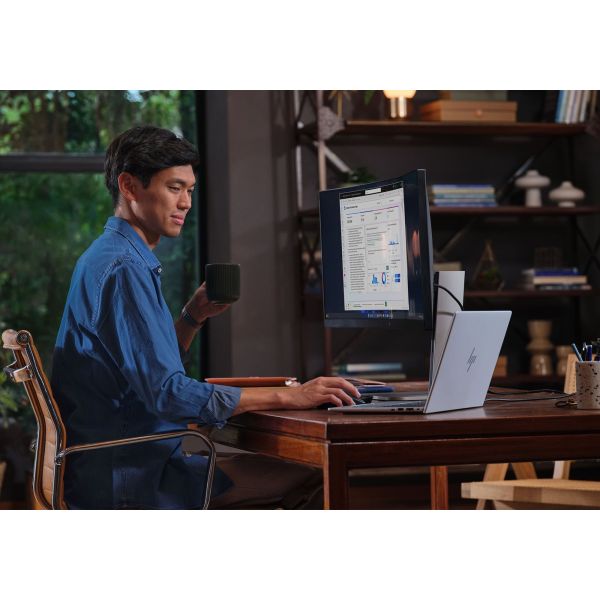 HP EliteBook 8 G1i AI Wolf Pro Security Edition Intel Core Ultra 7 255H Laptop 40,6 cm (16") WUXGA 24 GB DDR5-SDRAM 512 GB SSD Wi-Fi 6E (802.11ax) Windows 11 Pro AI PC Zilver (D42VTET#ABH)