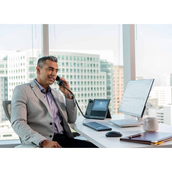 HP Poly CCX 600 Business Media Phone met ondersteuning voor Open SIP en PoE (82Z85AA) HP Poly CCX 600 Business Media Phone met ondersteuning voor Open SIP en PoE (82Z85AA)