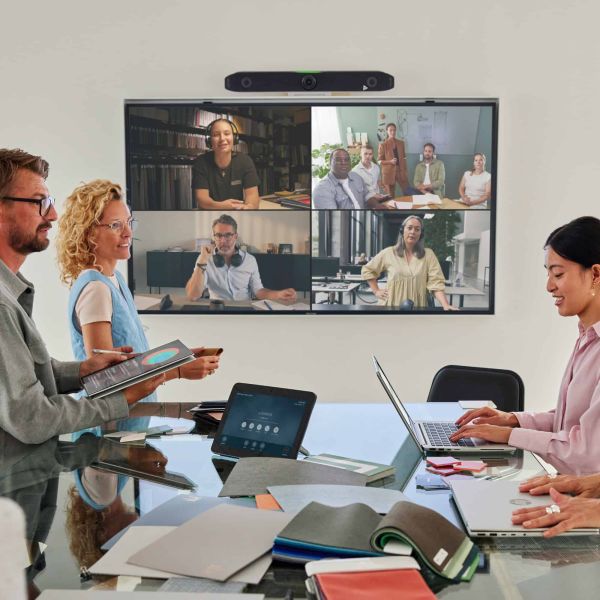 HP Poly Studio X52 All-In-One Video Bar (8D8K2AA#ABB)