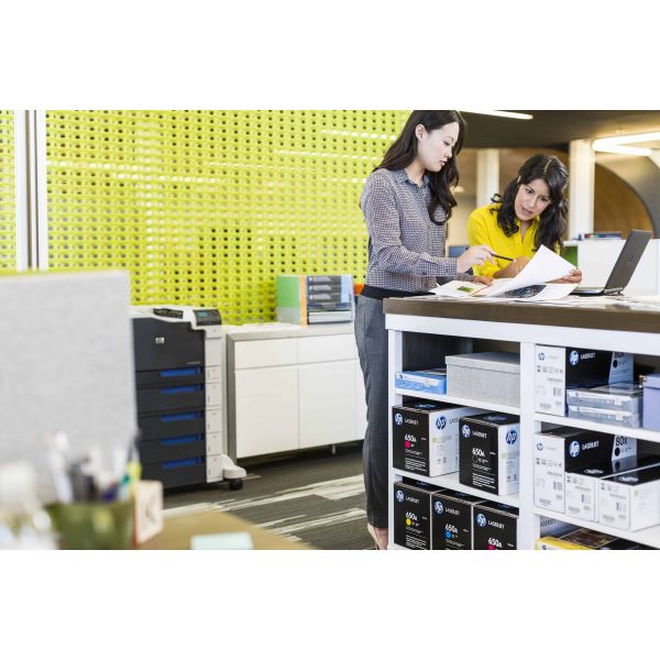 HP Color LaserJet Professional LaserJet Pro CP5225n Kleur Printer, Alleen Ethernet (CE711A)