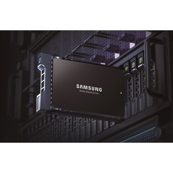 Samsung MZ-QLB7T6B0 7,68 TB 2.5" PCI Express 3.0 NVMe V-NAND TLC (MZQLB7T6HALA-00W07)